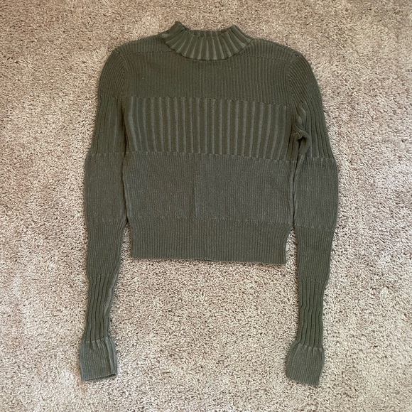 American Eagle Cropped Dark Army Green Ribbed Sweater Size S Turtleneck - Picture 1 of 4